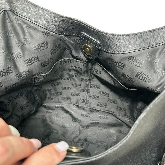 MICHAEL Michael Kors Lilly Tote Black Leather Shoulder Bag - Picture 13 of 15